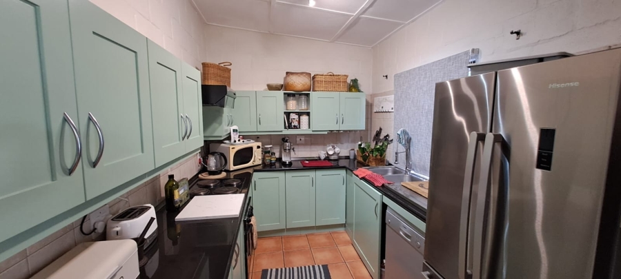 To Let 3 Bedroom Property for Rent in Bettys Bay Western Cape